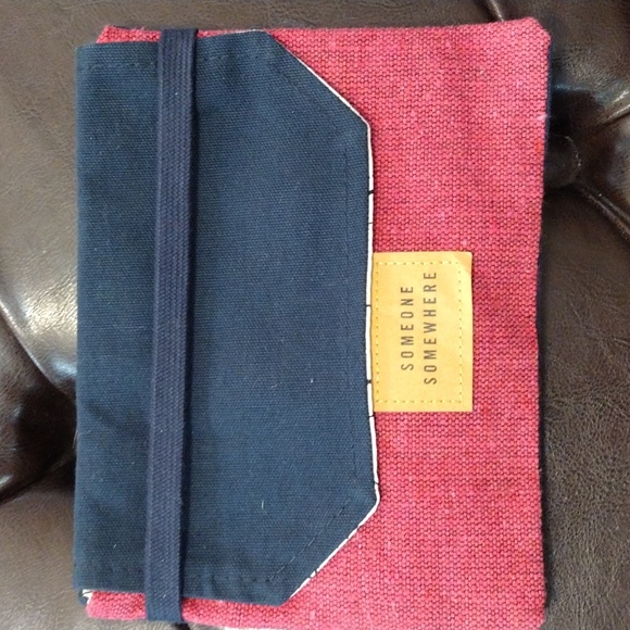 EUC Someone Somewhere Pouch and Jewelry - Picture 1 of 13